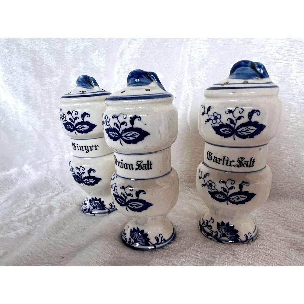 Vintage Blue Onion Decor Ceramic Spice Jar Set Garlic Salt Onion Ginger Japan - Picture 3 of 15